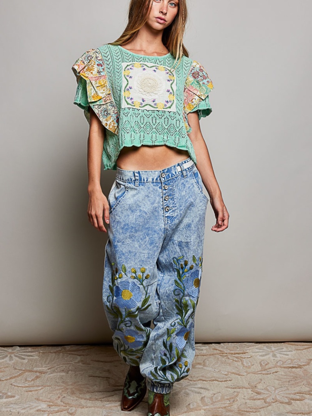 POL Mineral Wash Denim Stretchy Waist Floral Embroidered  Joggers Pants - Picture 9 of 10